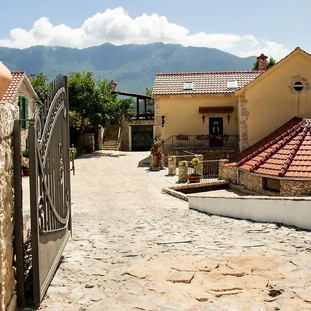 Willa Unique Dalmatian House Grabovac (Split-Dalmatia)