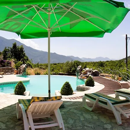 Unique Dalmatian House Grabovac (Split-Dalmatia)