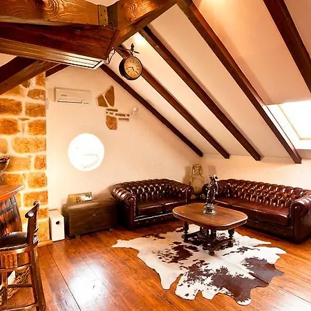 Unique Dalmatian House Willa Grabovac (Split-Dalmatia)